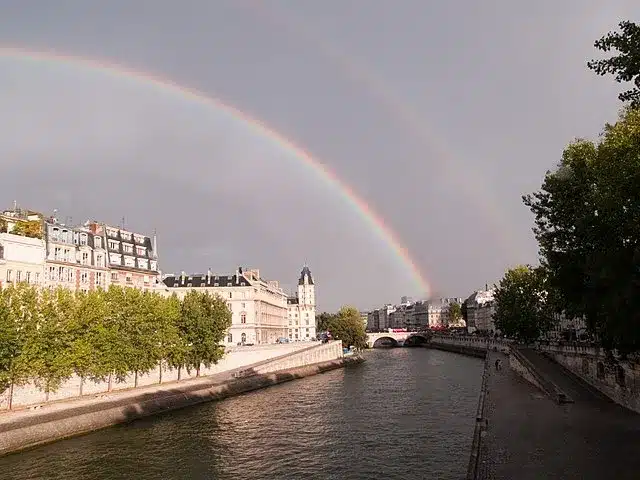 rainbow-paris-rabbijoshweiner-adathshalom